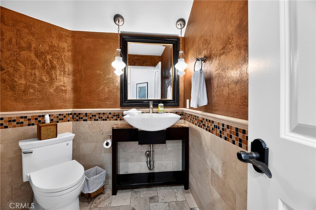 11 Bellevue Property Photo 21