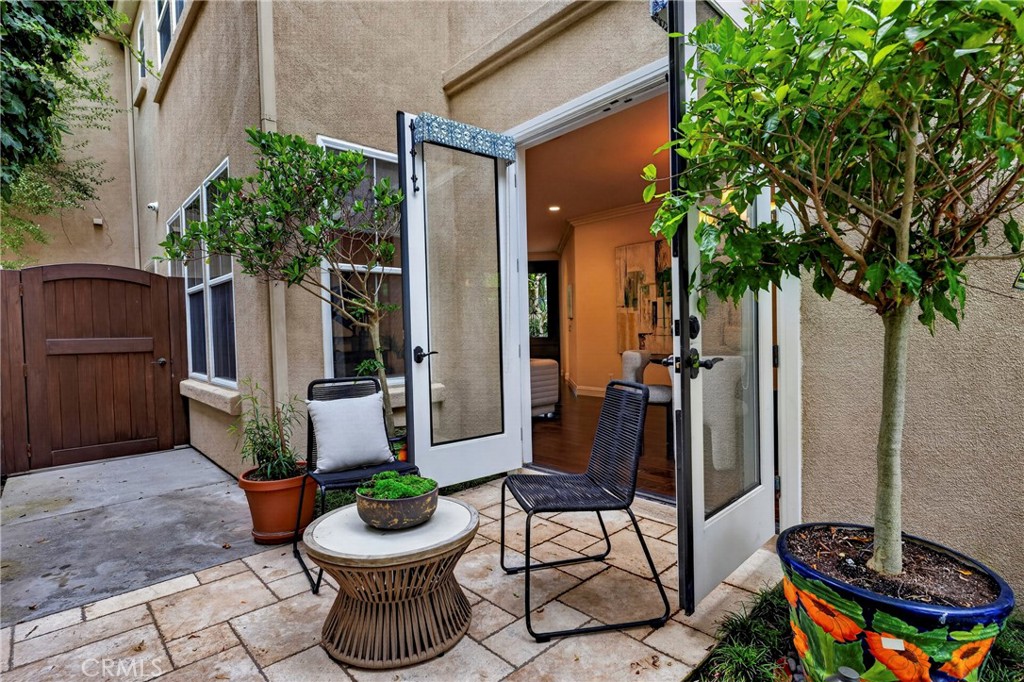 11 Bellevue Property Photo 26