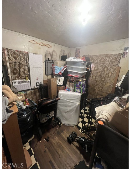 4172 Service St Property Photo 4