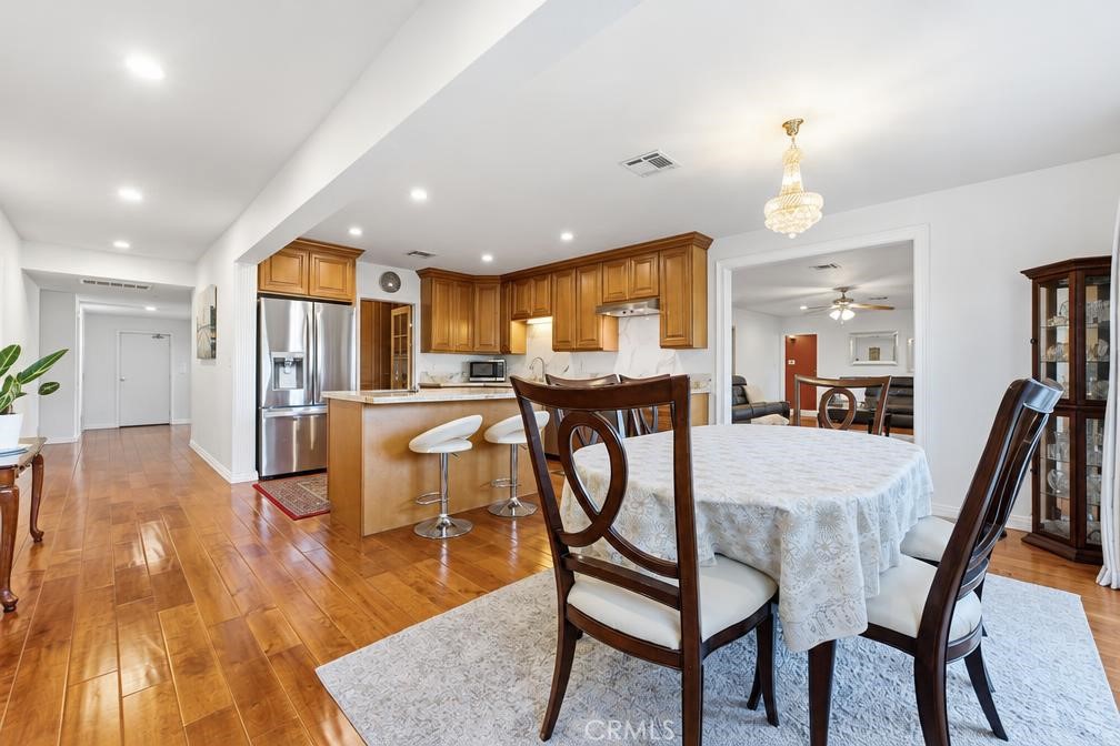10292 Center Property Photo 9