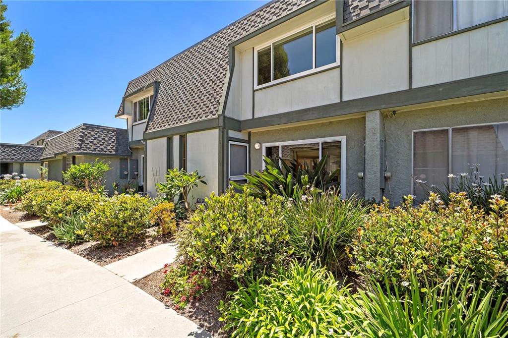 21096 Windchild Property Photo 2