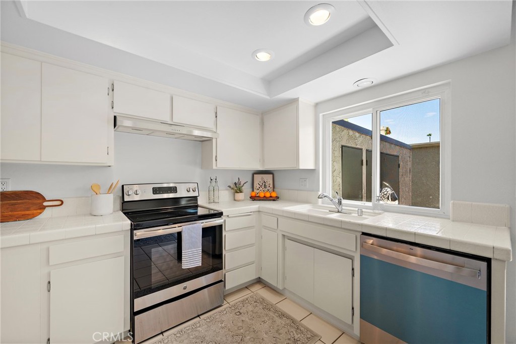 21096 Windchild Property Photo 14