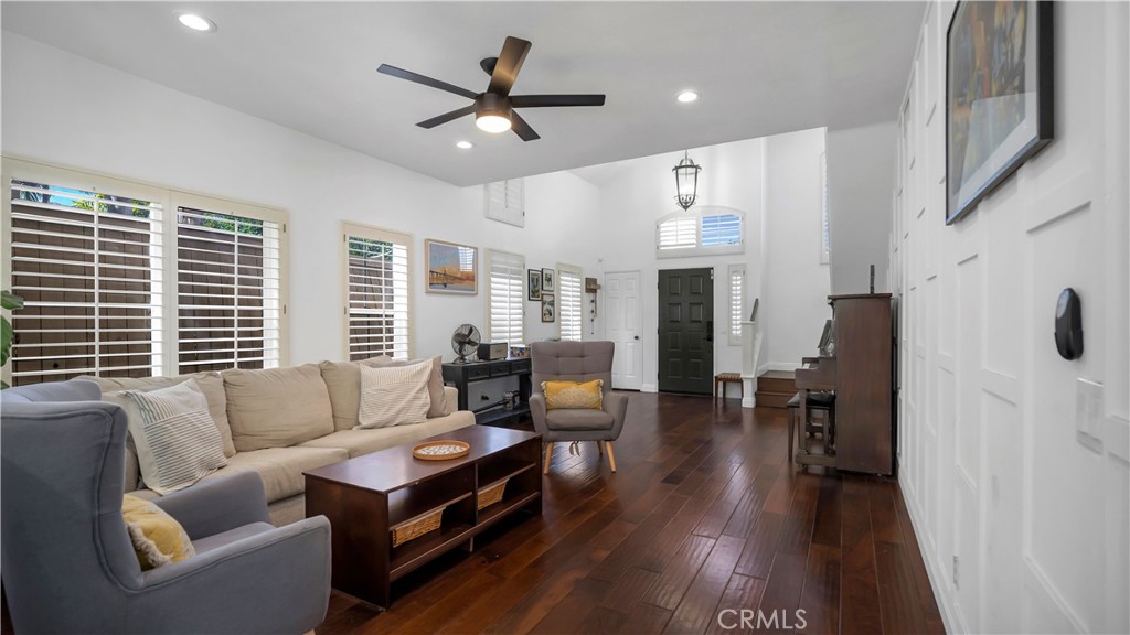 28630 Via Reggio Property Photo 6