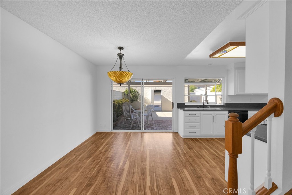 14296 Suffolk Property Photo 9