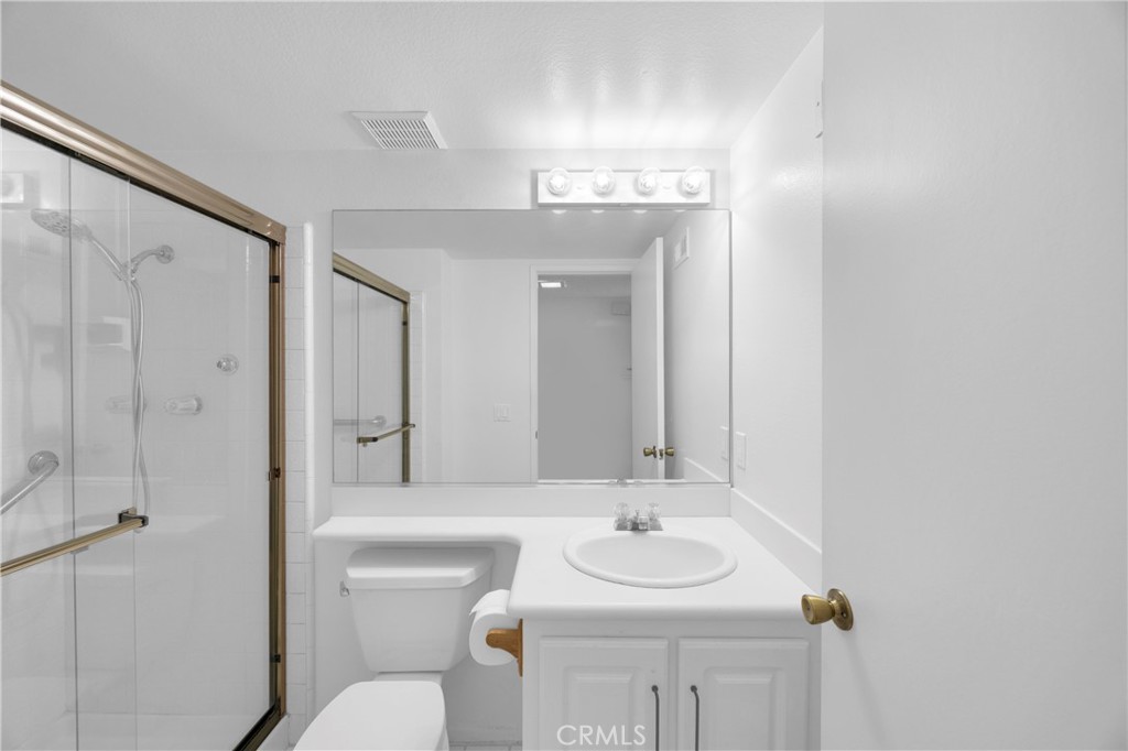 14296 Suffolk Property Photo 19