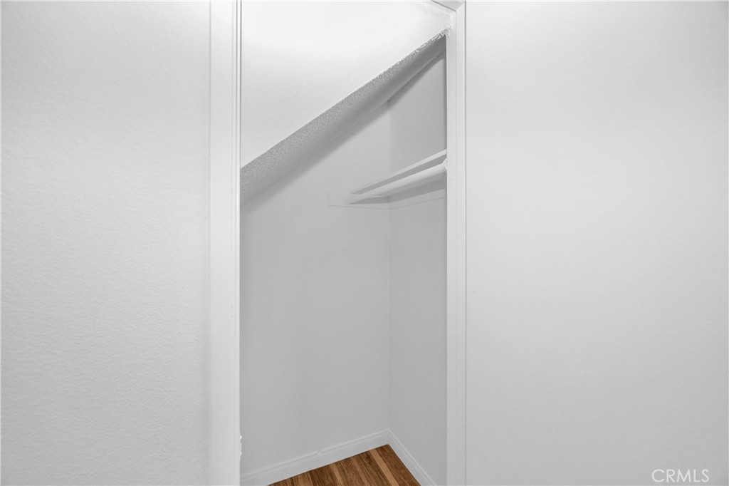 14296 Suffolk Property Photo 22