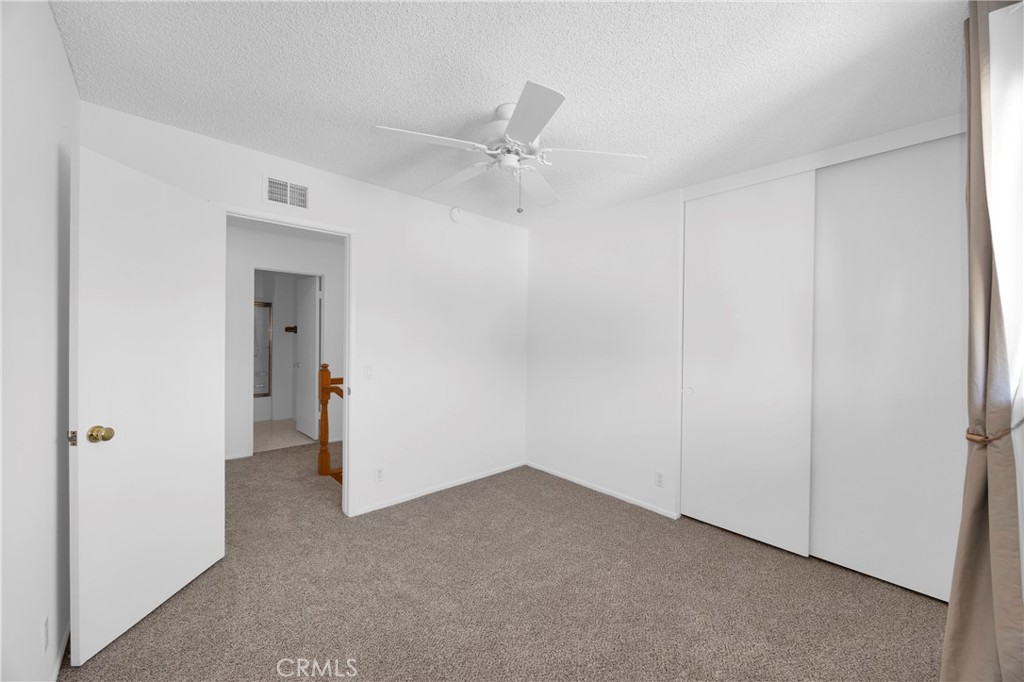 14296 Suffolk Property Photo 32