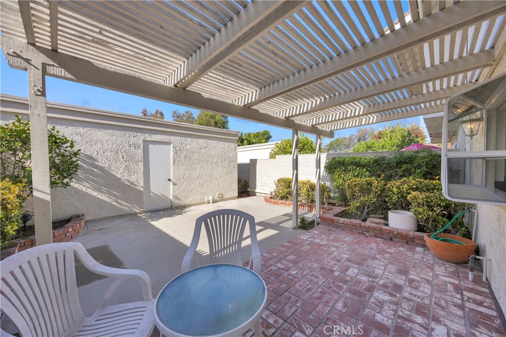14296 Suffolk Property Photo 36