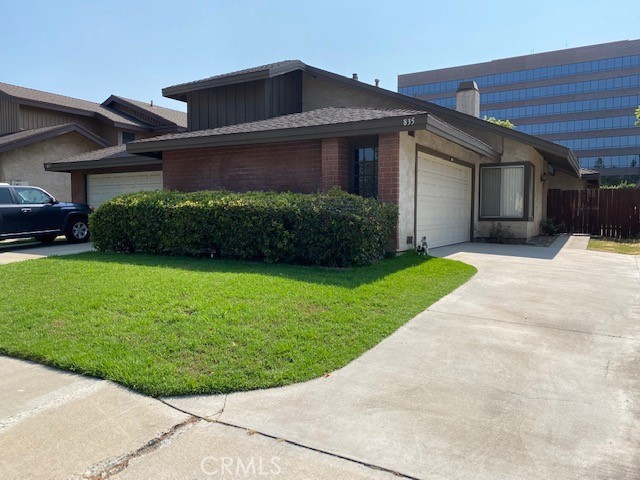 835 S Park Vine Property Photo 1