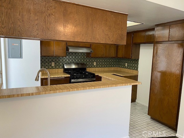 835 S Park Vine Property Photo 3