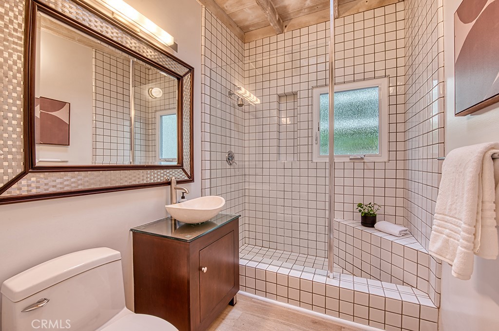 22311 3rd Property Photo 20