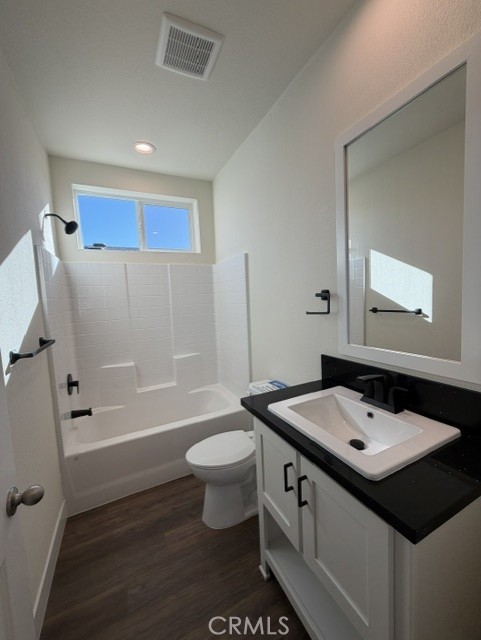 3444 Center Street 89 Property Photo 13