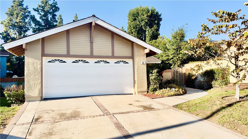 63 Sparrowhawk Property Photo 2