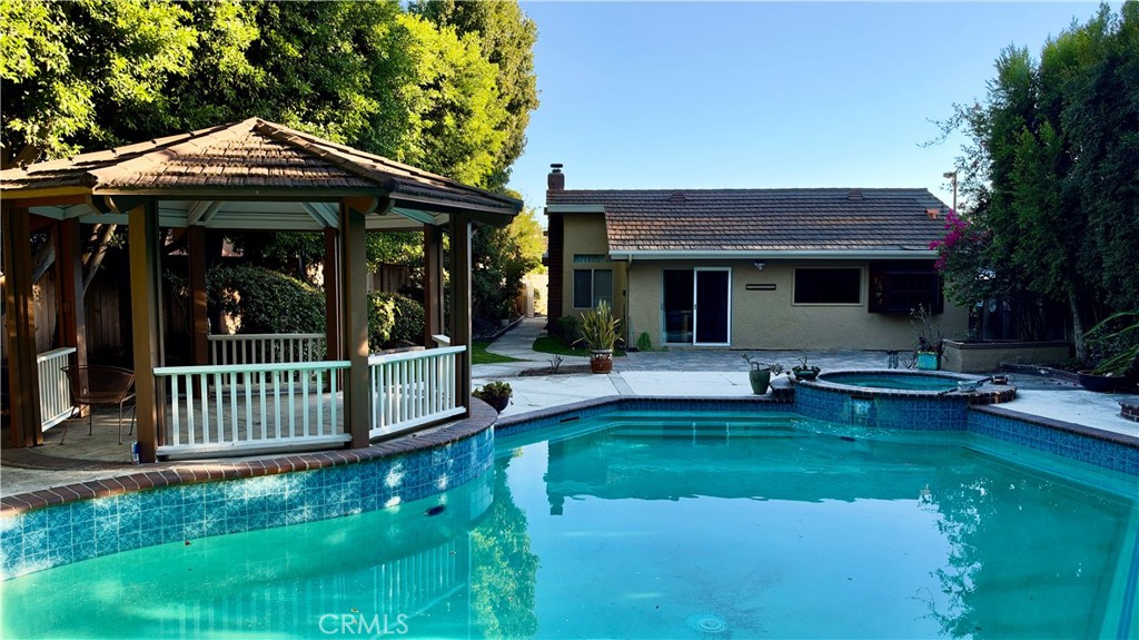 63 Sparrowhawk Property Photo 17