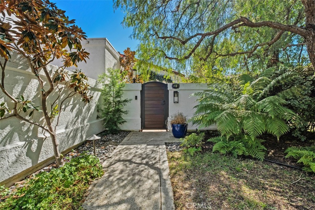 28112 Via Rueda Property Photo 3
