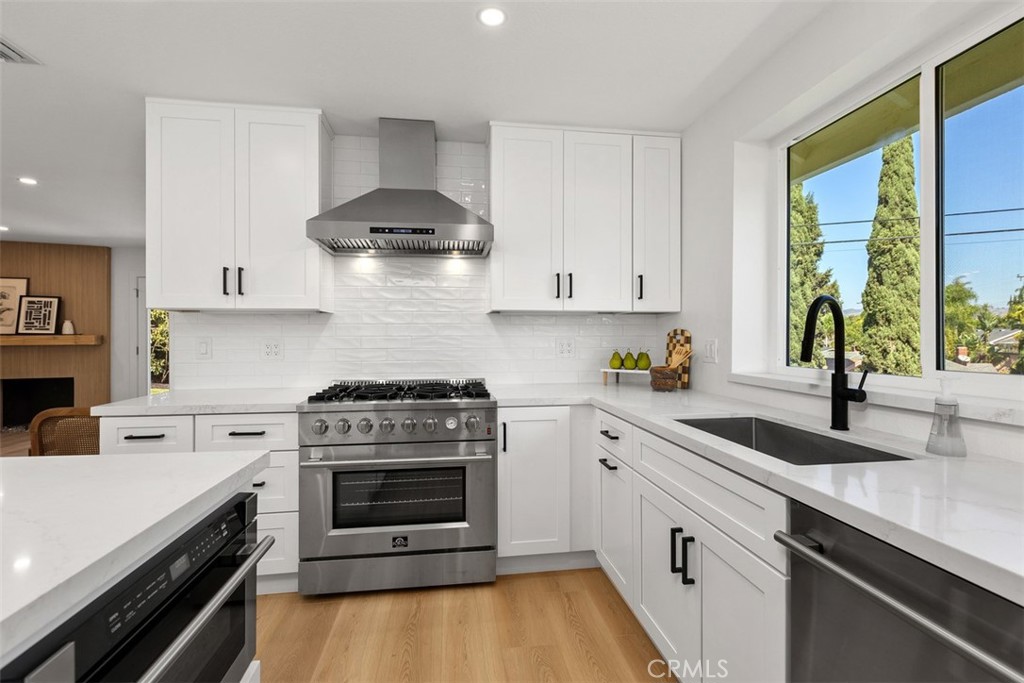 11702 Lisburn Pl. Property Photo 11