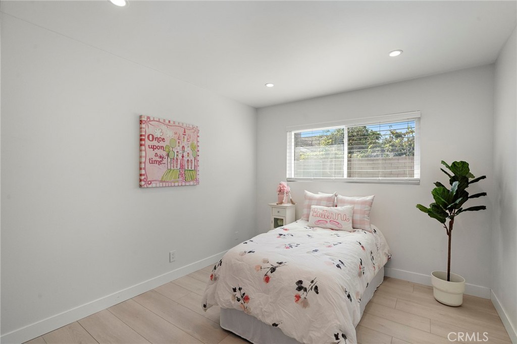 21341 Seaforth Lane Property Photo 17