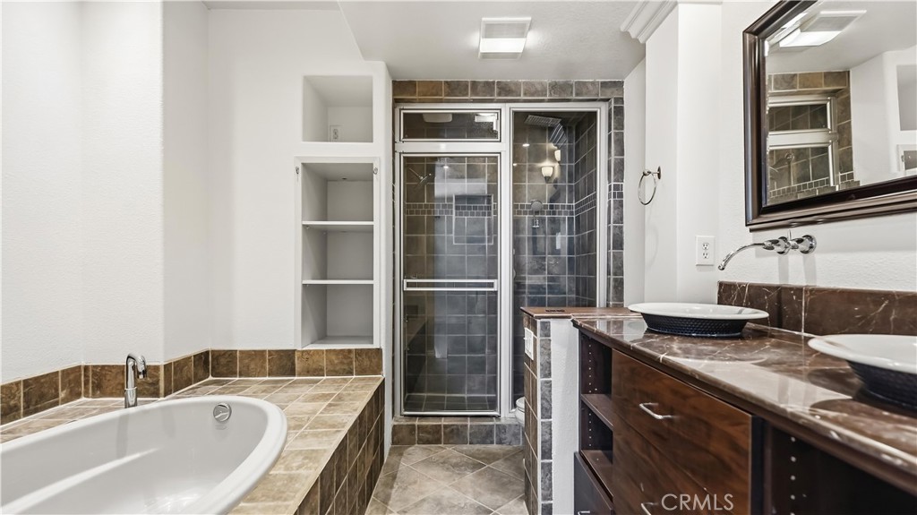 28564 Sorano Property Photo 10