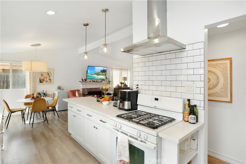 1305 W Cherry Property Photo 13