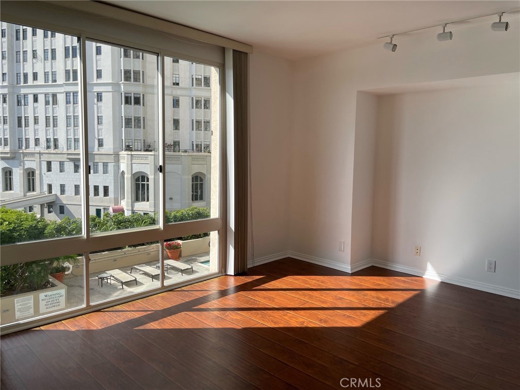850 E Ocean Boulevard 206 Property Photo 10