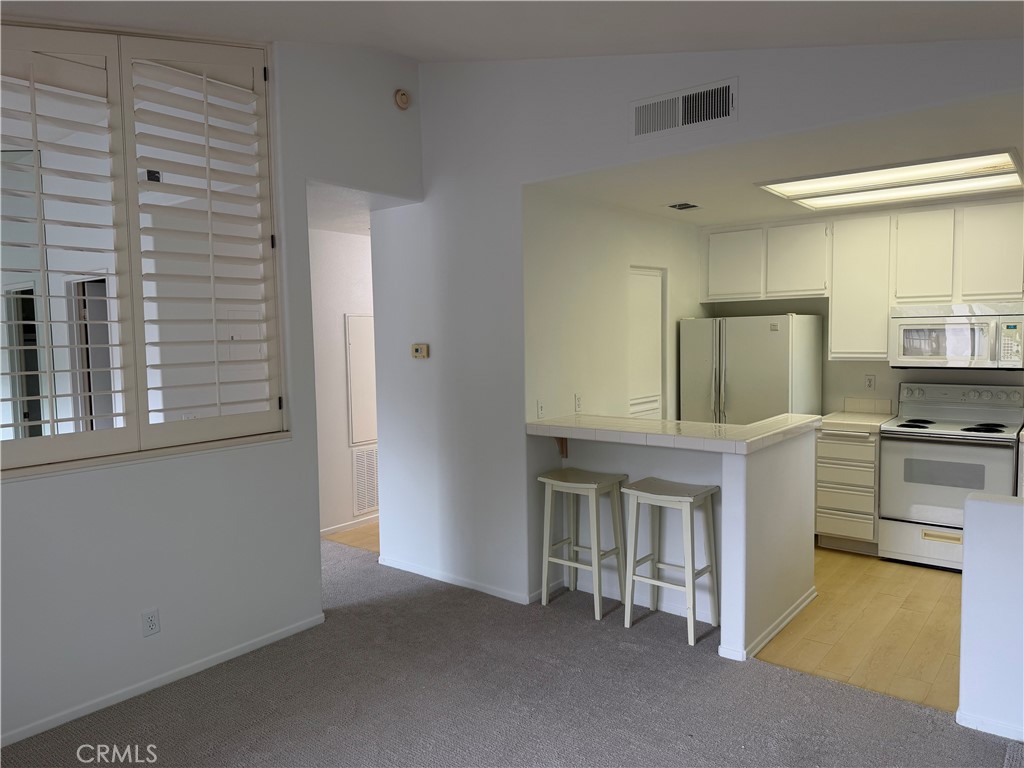 2960 Champion 2605 Property Photo 1