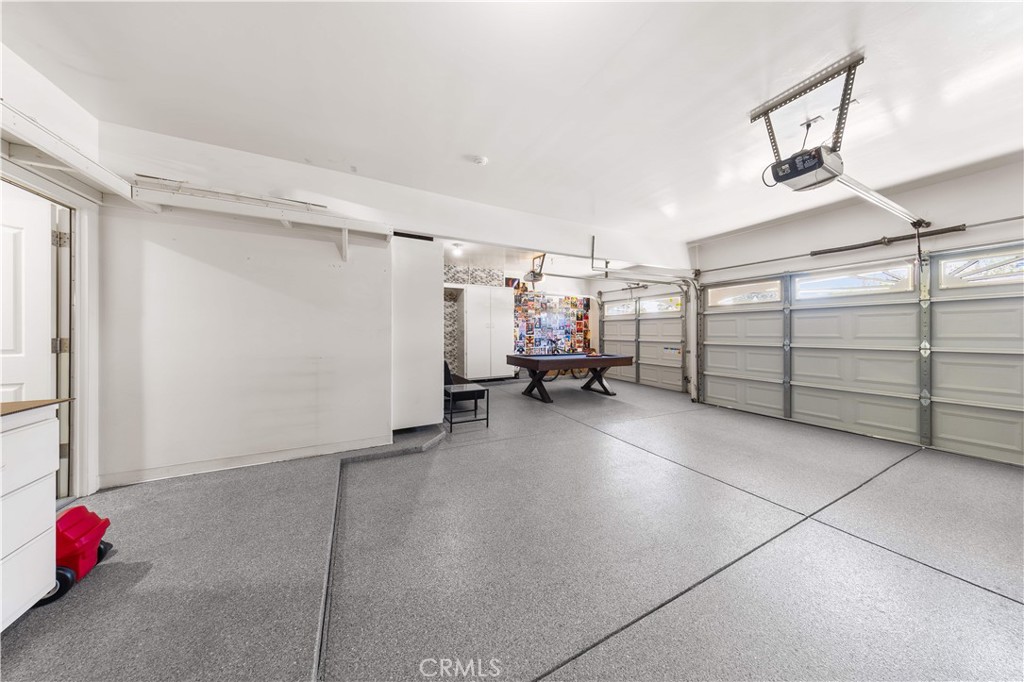 1001 Sungro Way Property Photo 19