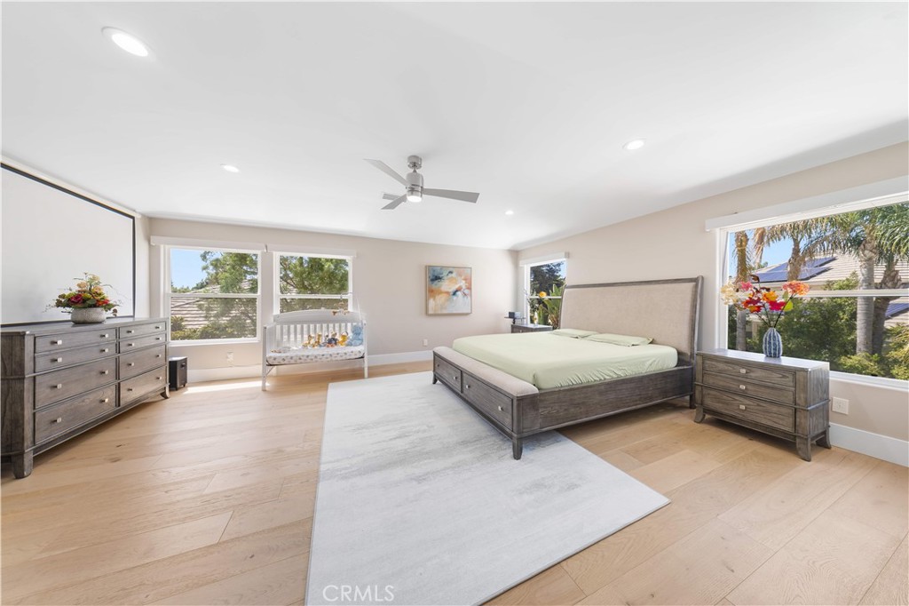1001 Sungro Way Property Photo 30