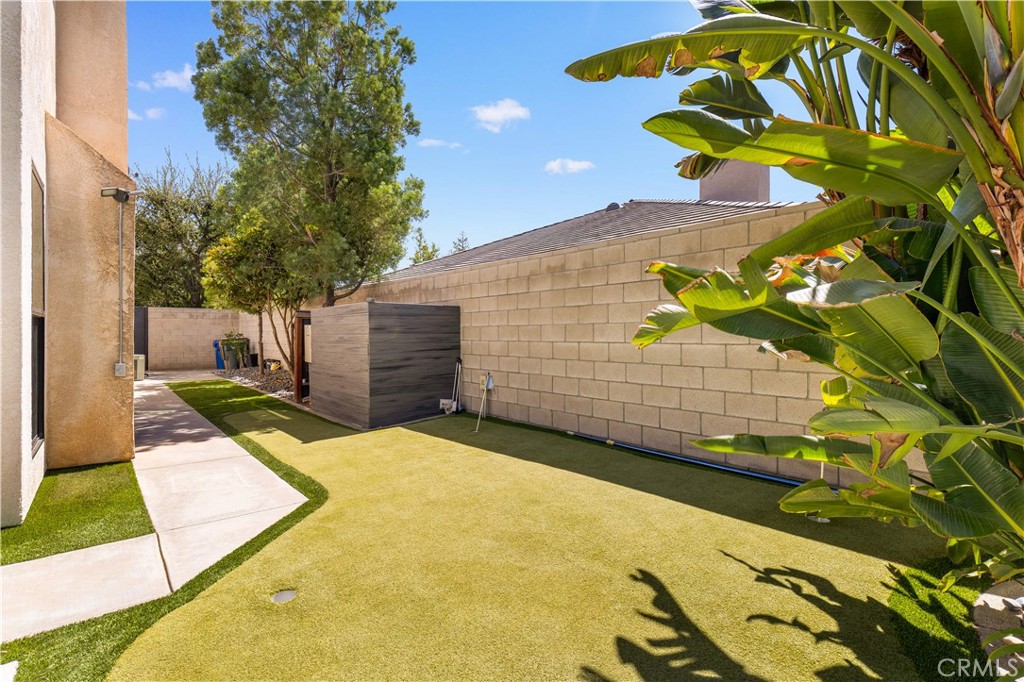 1001 Sungro Way Property Photo 34