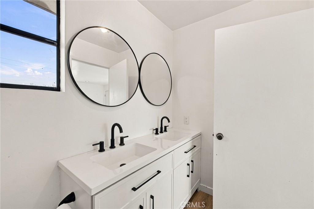 141 W Avenida Alessandro Property Photo 11