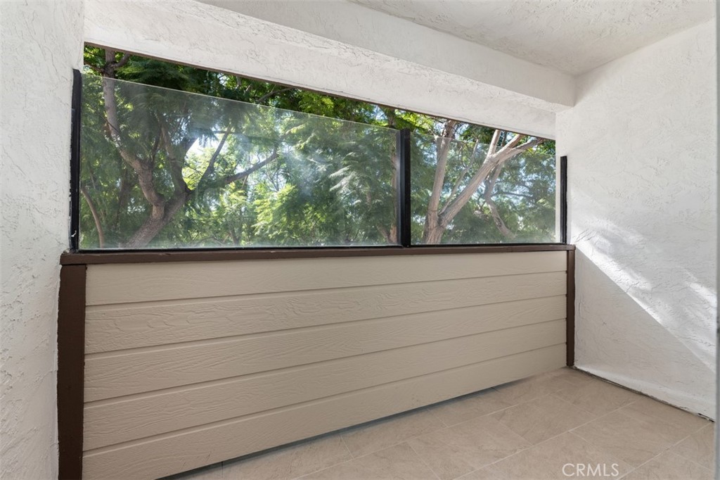 569 E Street 1 Property Photo 15