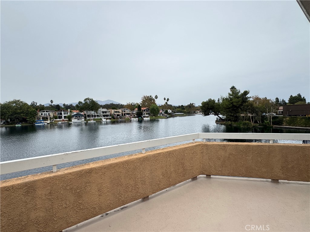 22854 Sailwind Property Photo 1