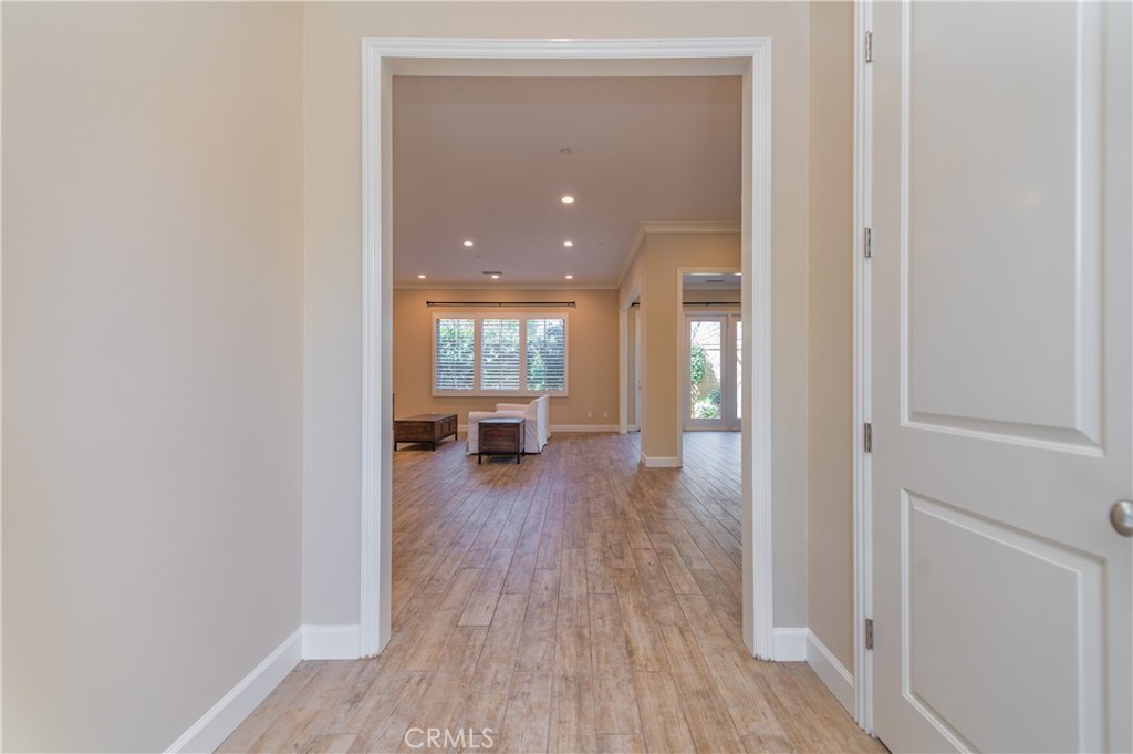 65 Pinetree Property Photo 4