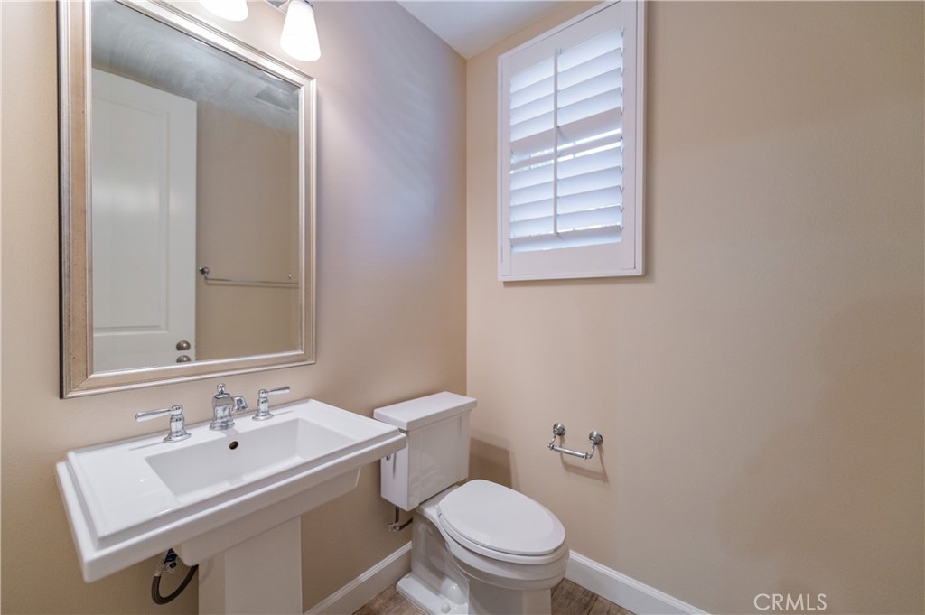65 Pinetree Property Photo 12