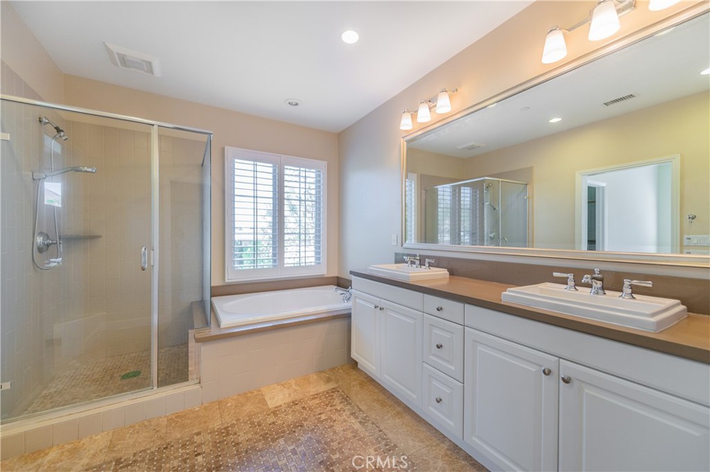 65 Pinetree Property Photo 18