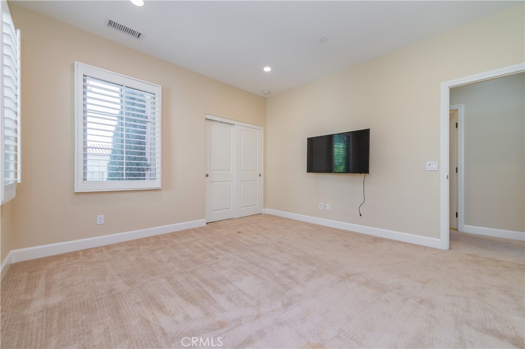 65 Pinetree Property Photo 21