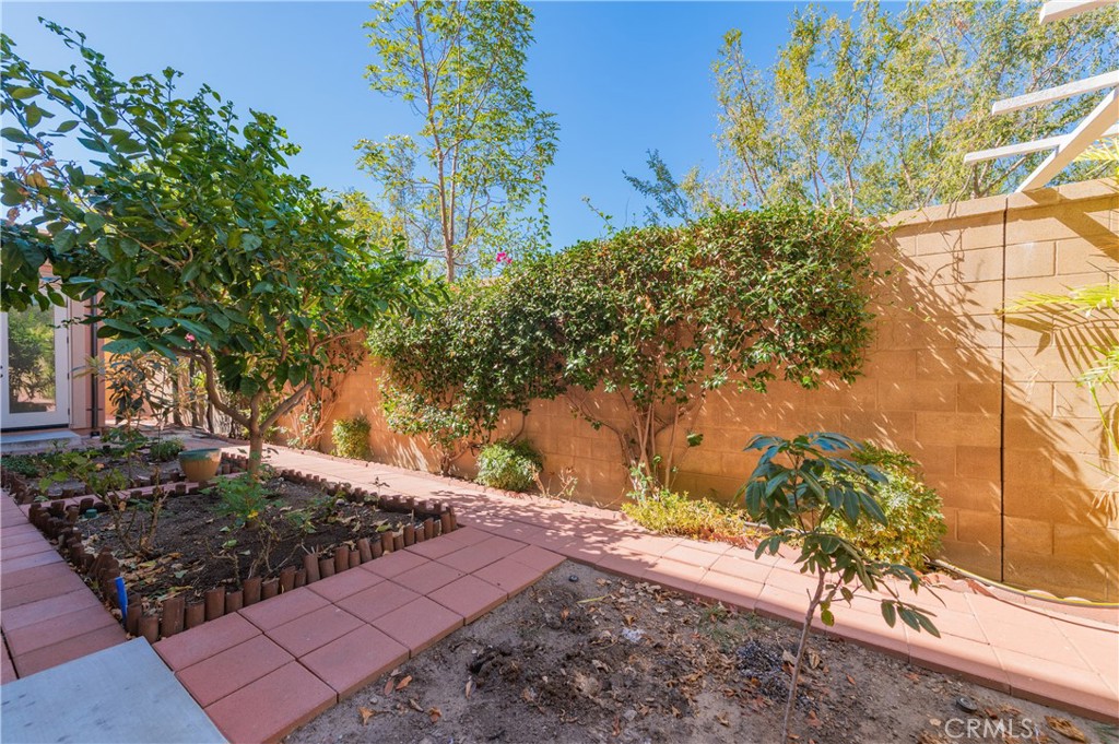65 Pinetree Property Photo 29