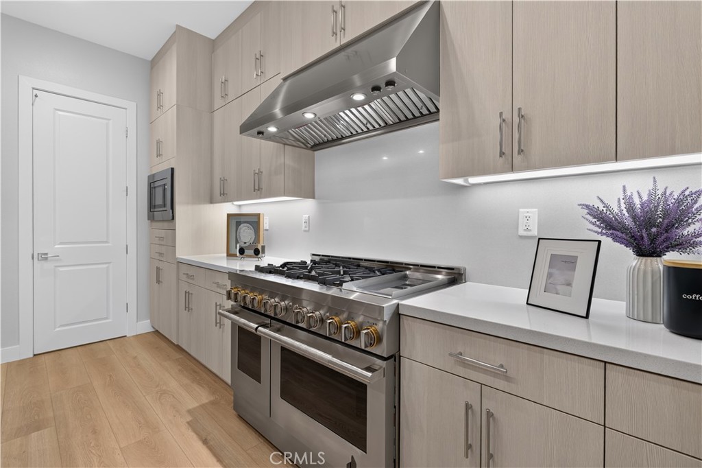 111 Hill Property Photo 13