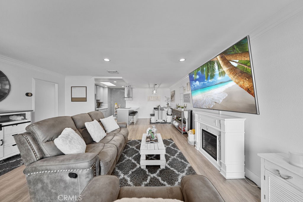24941 El Roble Property Photo 9
