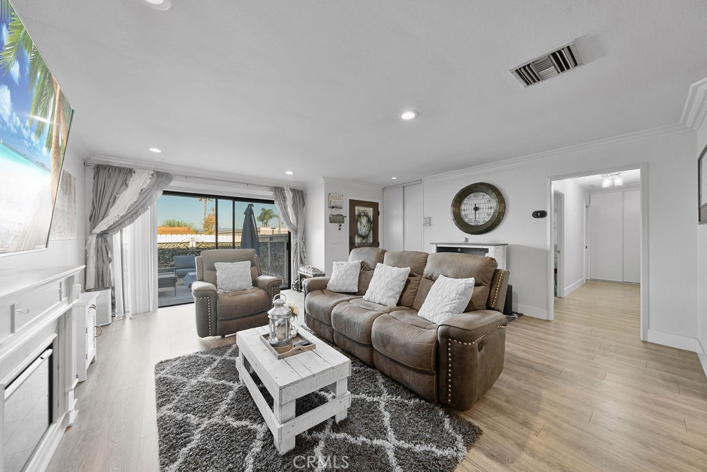 24941 El Roble Property Photo 10