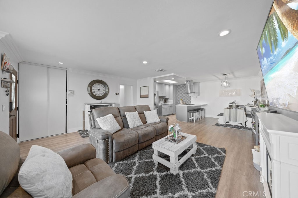 24941 El Roble Property Photo 11