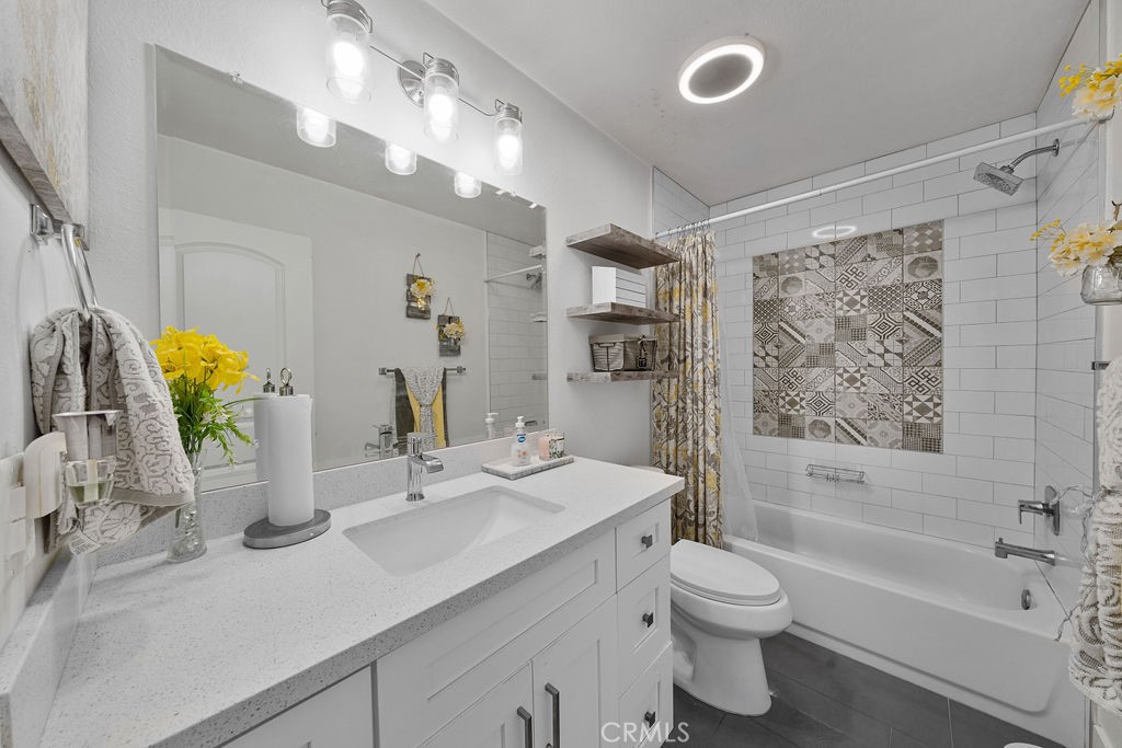 24941 El Roble Property Photo 23