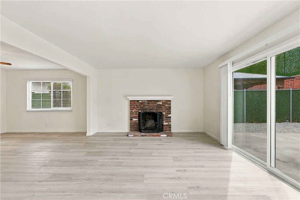 19214 Springport Dr Property Photo 4