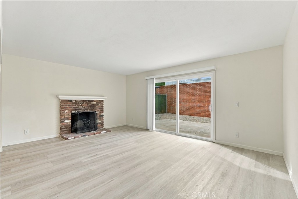 19214 Springport Dr Property Photo 5