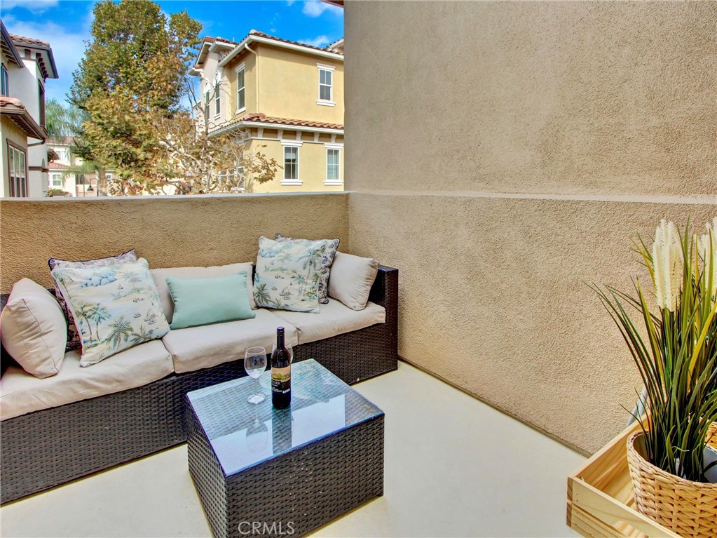 8056 Torino Property Photo 18