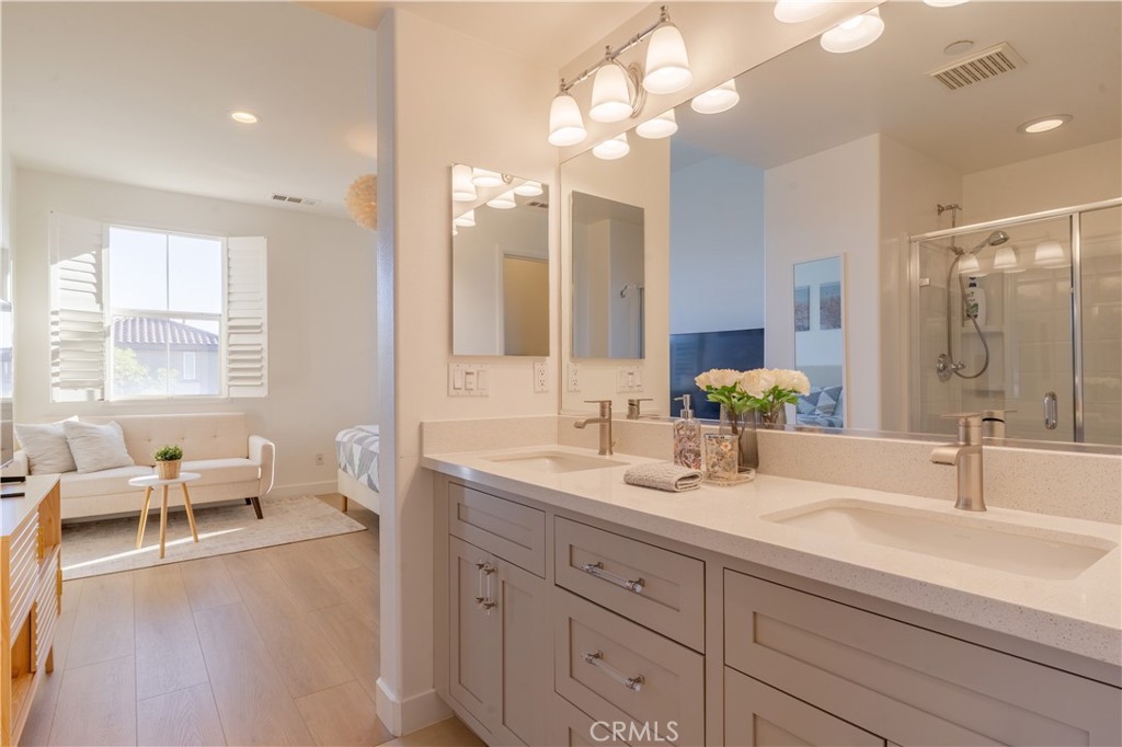 8056 Torino Property Photo 34
