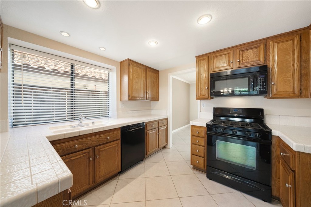 8452 Compton Property Photo 8