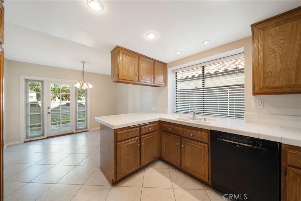 8452 Compton Property Photo 9