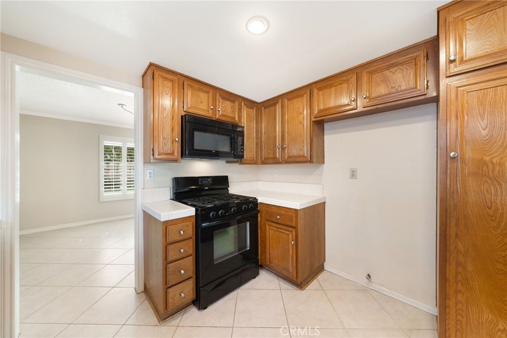 8452 Compton Property Photo 10