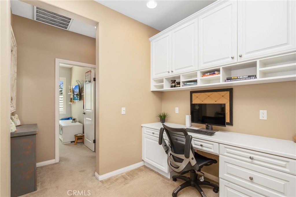 338 La Ventana Drive Property Photo 14