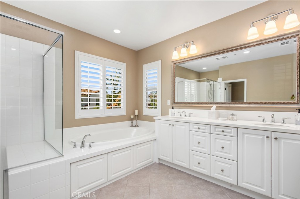 338 La Ventana Drive Property Photo 17